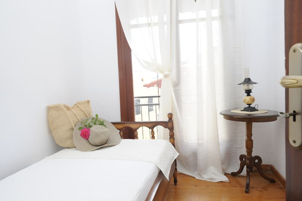 Photo of Bedroom in Antipernoi