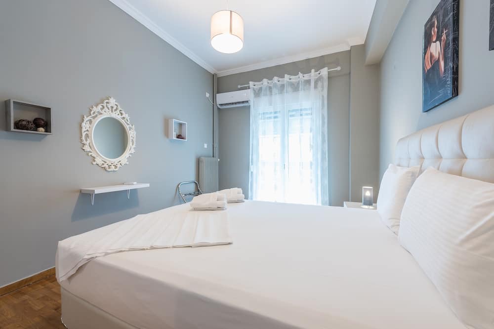 Photo of Bedroom in Ampelokipoi