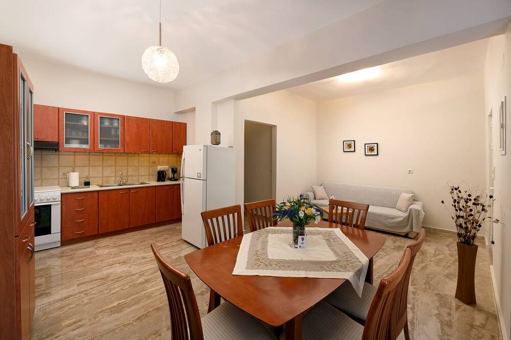 Photo of Kitchen in Faistos
