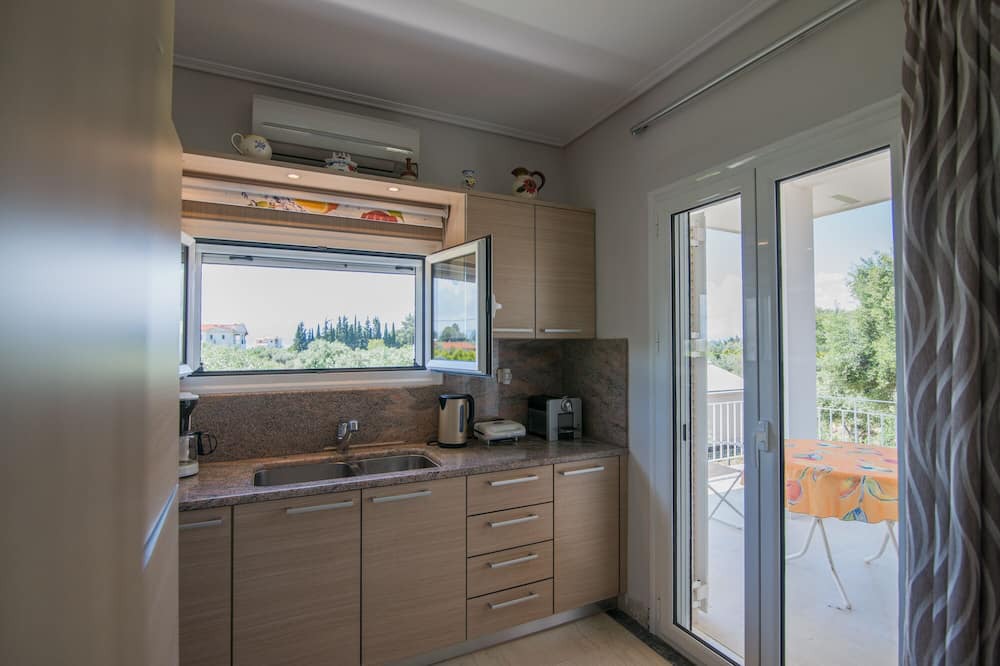 Photo of Kitchen in Eretria