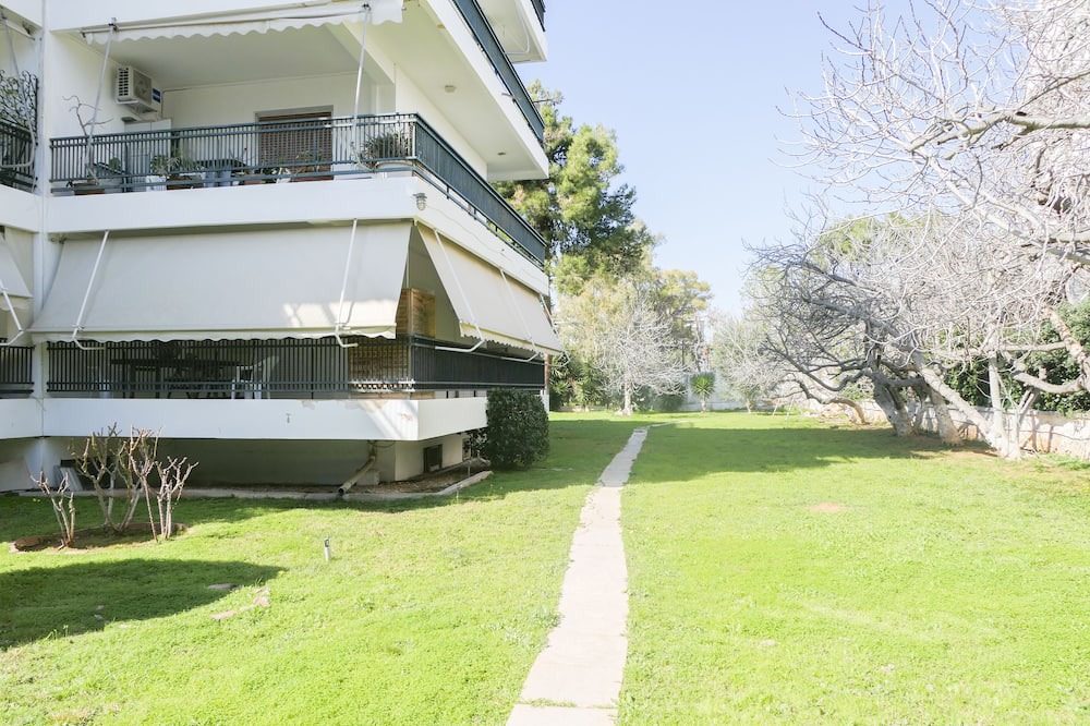 Photo of Outdoor in Elliniko-Argyroupoli