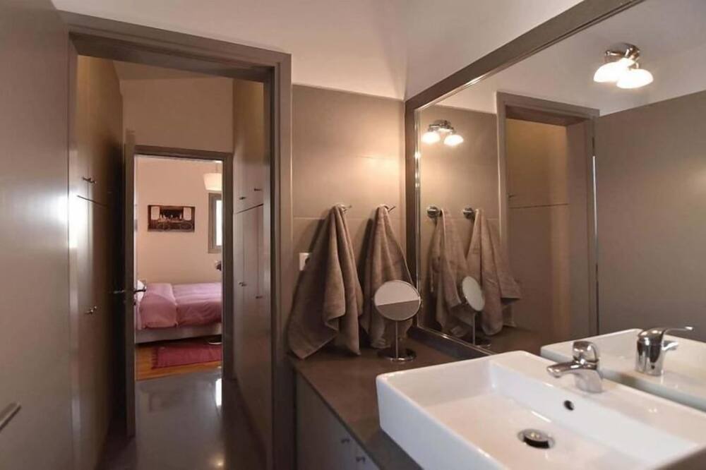 Photo of Bathroom in Filopappou