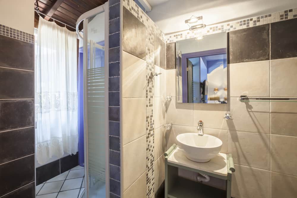 Photo of Bathroom in Paradhisos