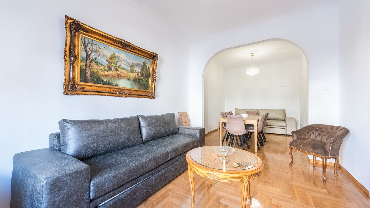 Photo of Bedroom in Platia Viktorias