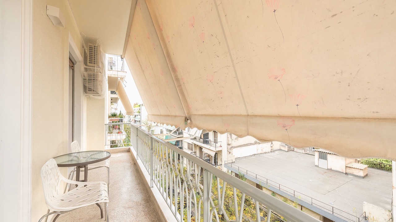 Photo of Patio Balcony in Platia Viktorias