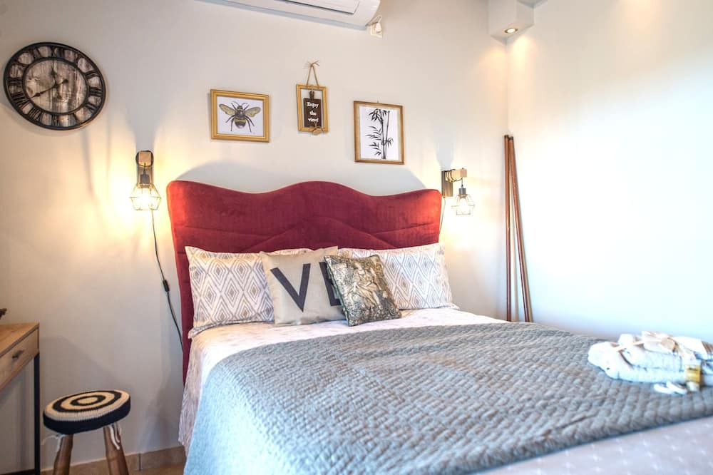 Photo of Bedroom in Agii Anargiri