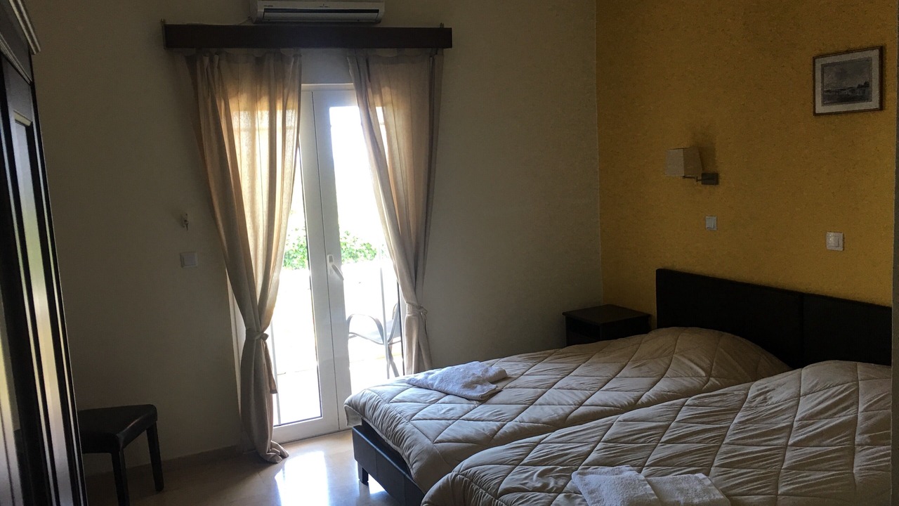 Photo of Bedroom in Skala
