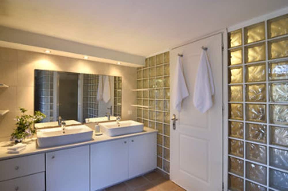 Photo of Bathroom in Agios Adrianos