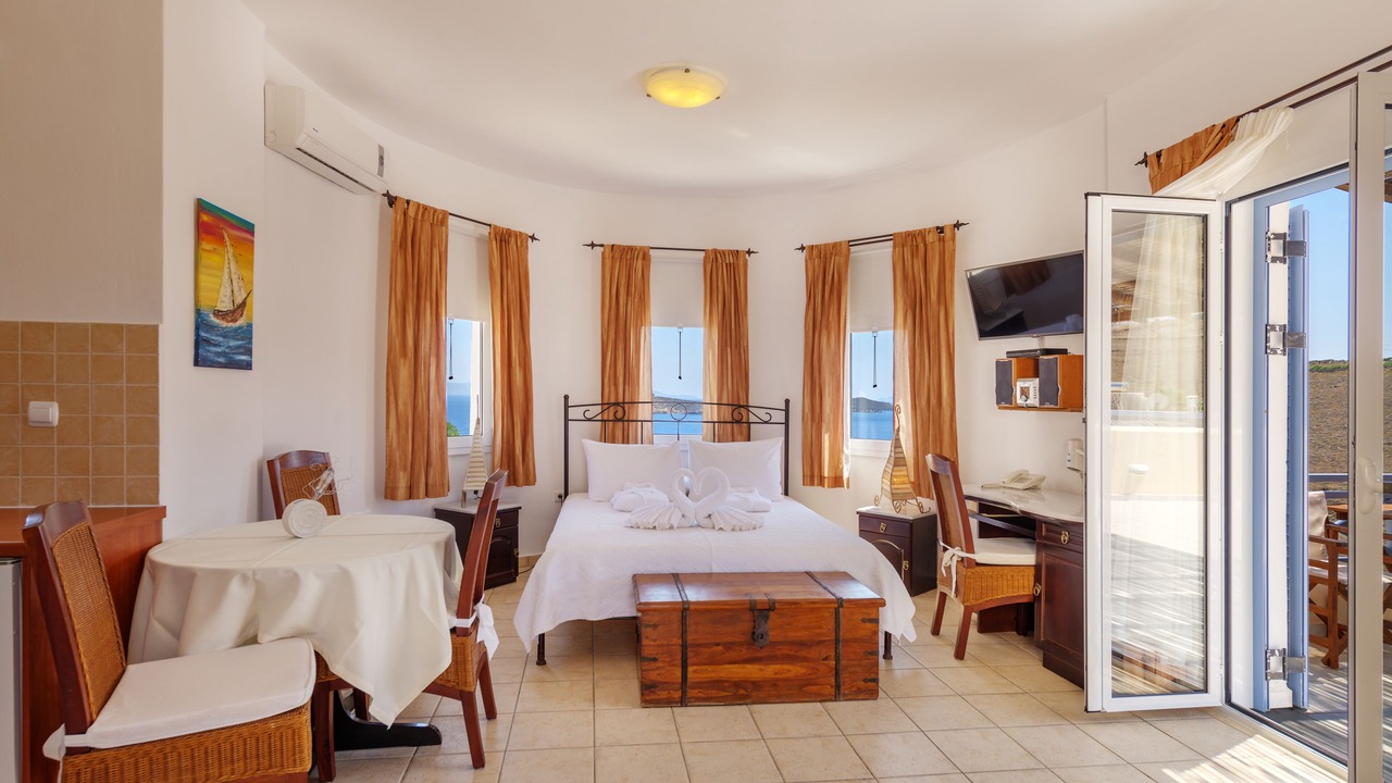 Photo of Bedroom in Azolimnos
