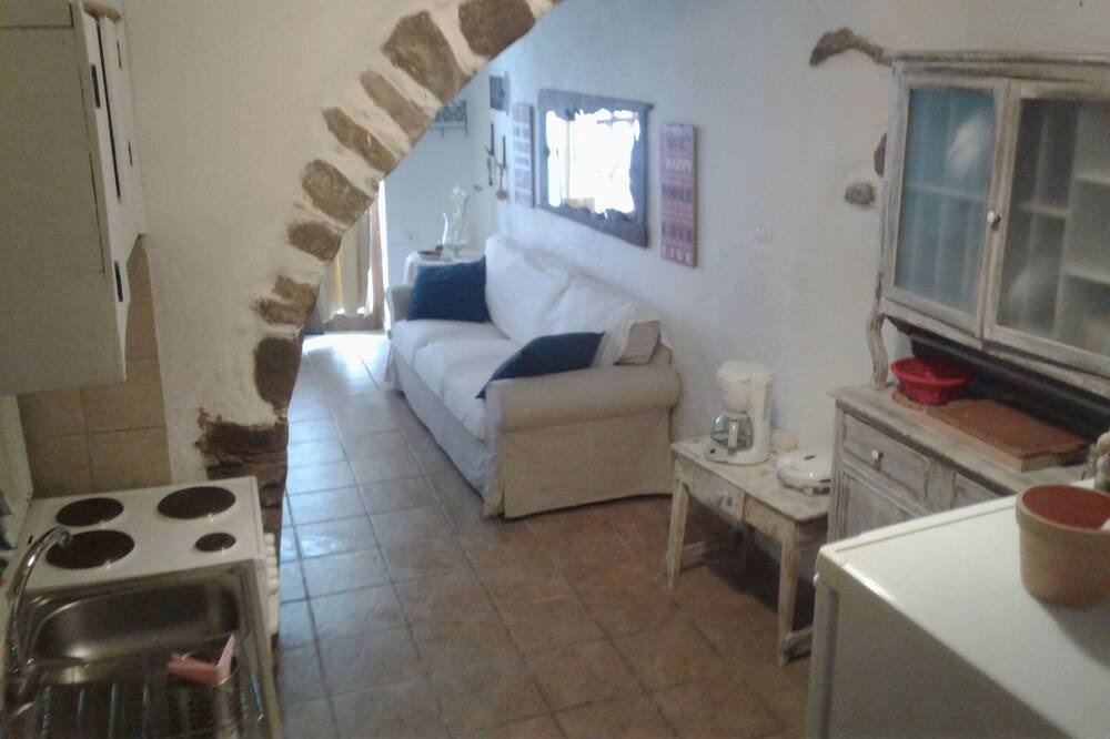 Photo of Livingroom in Lefkogeia
