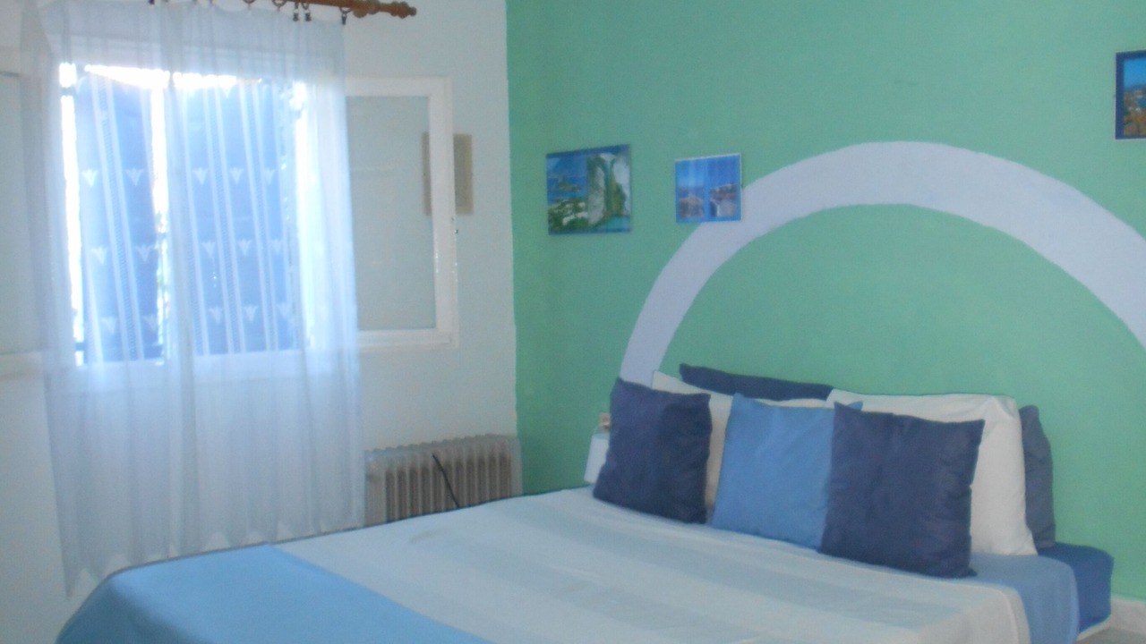 Photo of Bedroom in Marathokampos