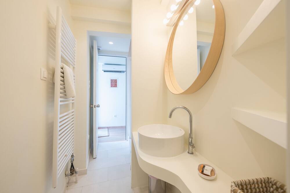 Photo of Bathroom in Plaka