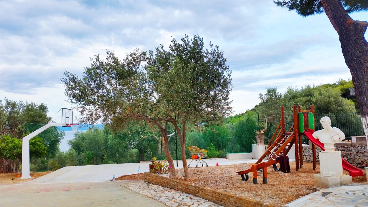 Photo of Outdoor in Sesi