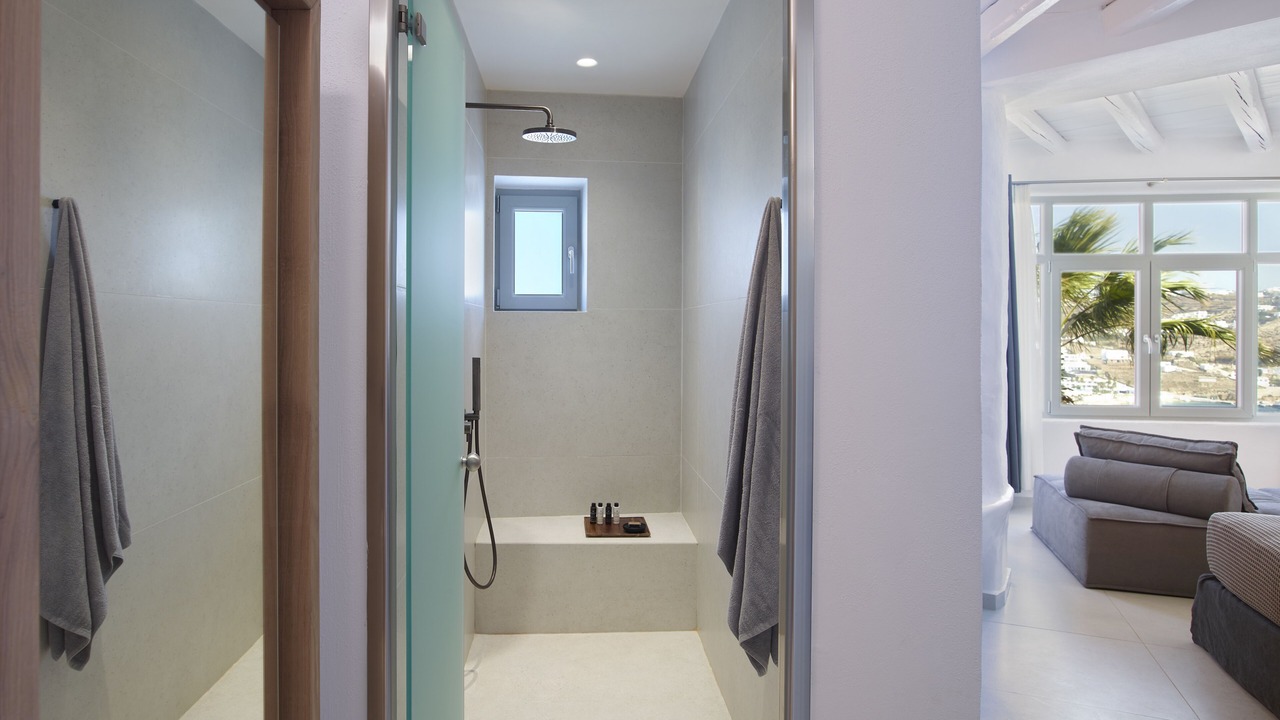 Photo of Bathroom in Ornos