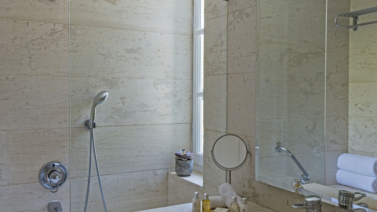 Photo of Bathroom in Kifisia