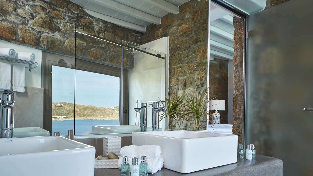 Photo of Bathroom in Elia