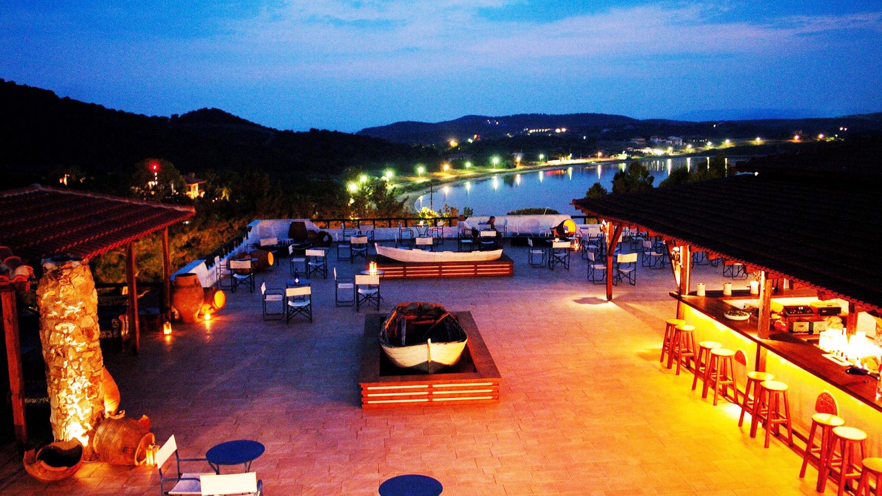 Photo of Others in Aristotelis