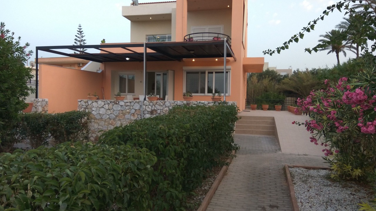 Photo of Outdoor in Gerani