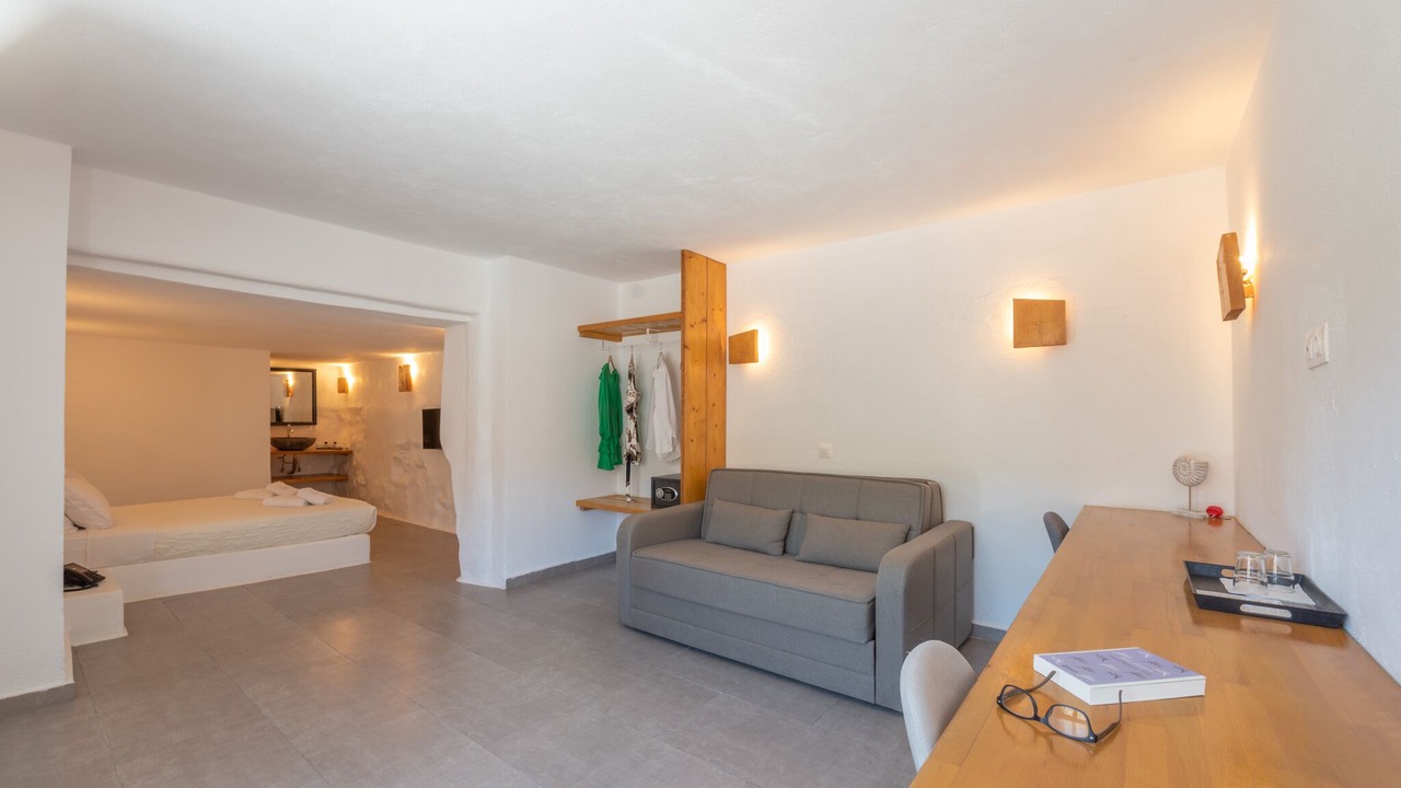 Photo of Bedroom in Koundouros