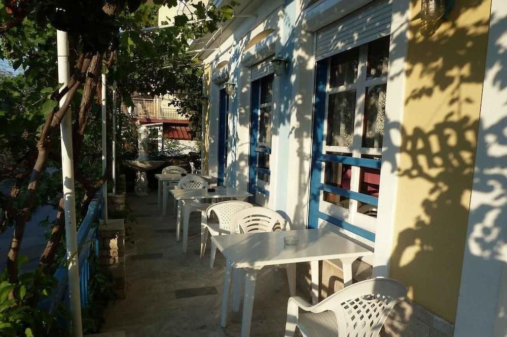 Photo of Patio Balcony in Ireon
