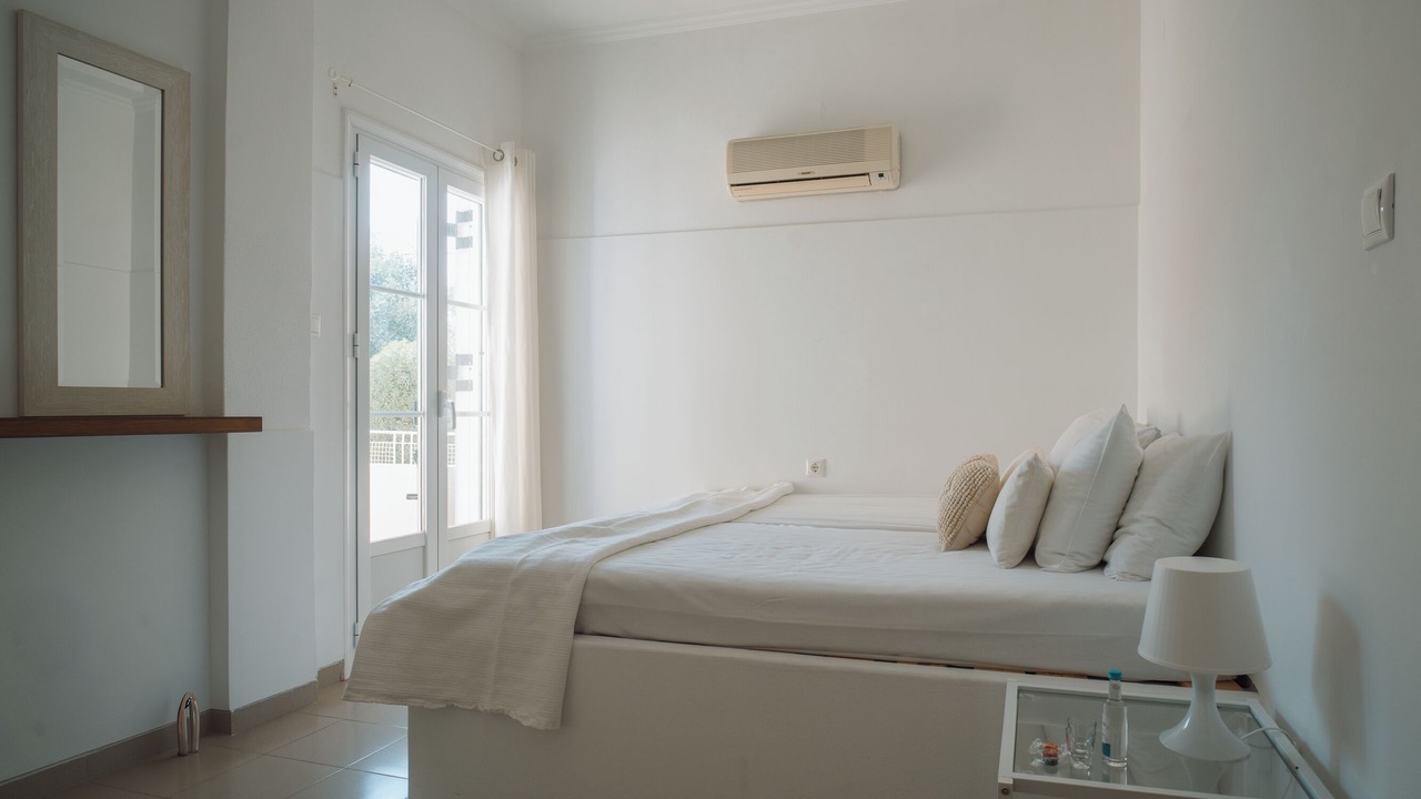Photo of Bedroom in Vari