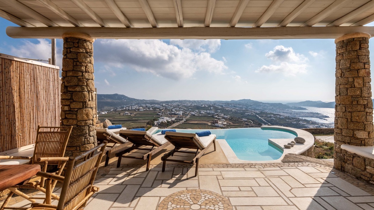 Photo of Outdoor in Tourlos