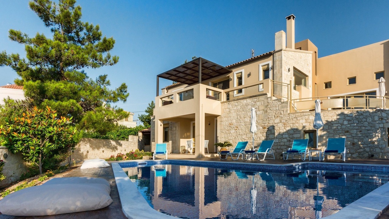 Photo of Outdoor in Roussospiti