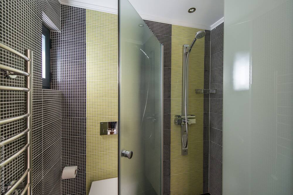 Photo of Bathroom in Kalathas