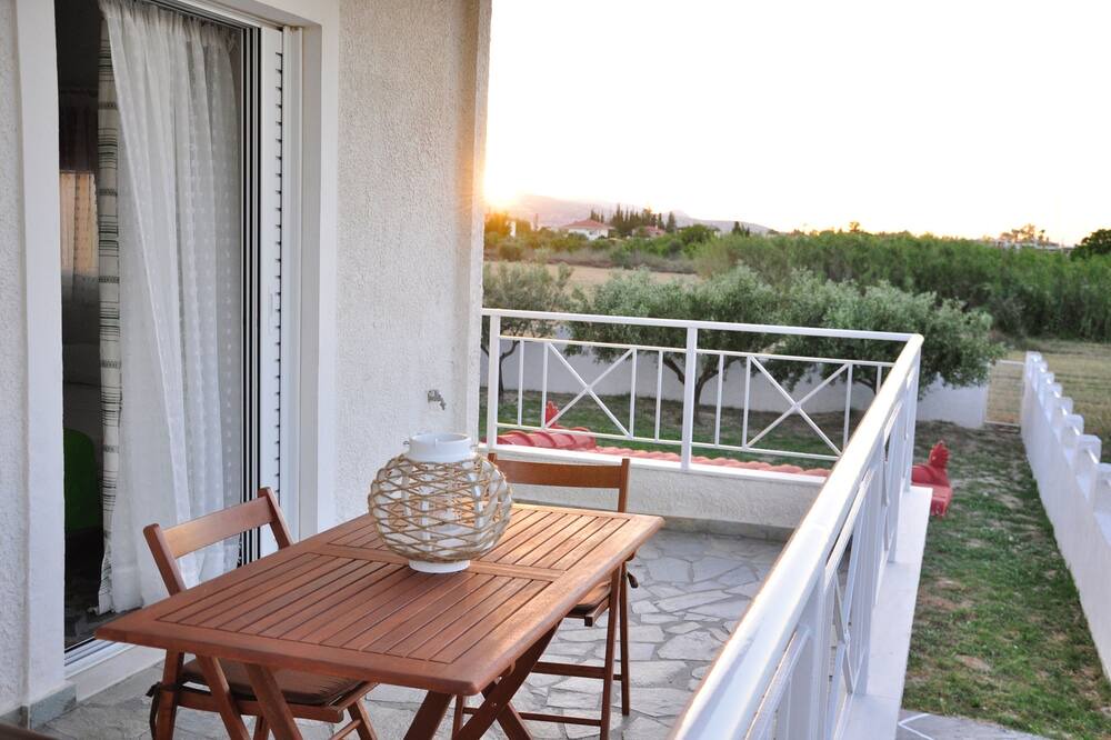 Photo of Patio Balcony in Velon