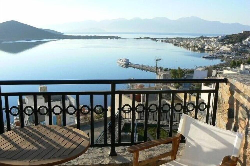 Photo of Bedroom in Mavrikiano
