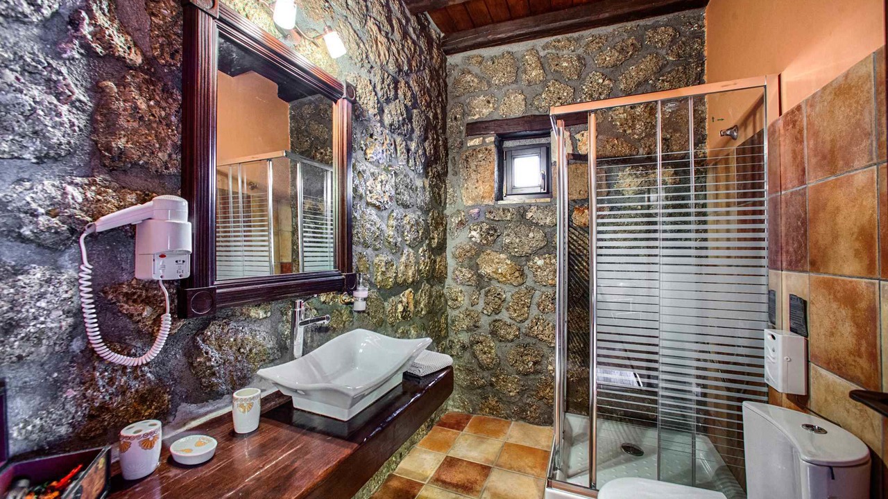 Photo of Bathroom in Mesaia Trikala