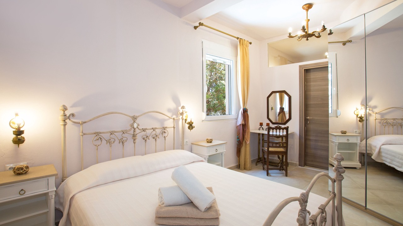 Photo of Bedroom in Faistos