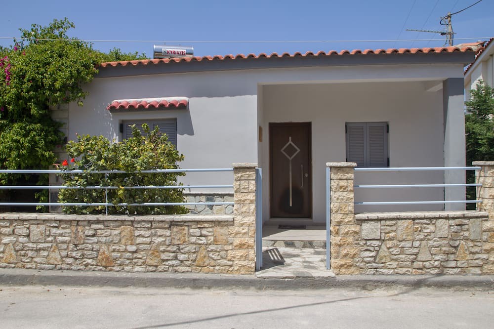 Photo of Outdoor in Melissi