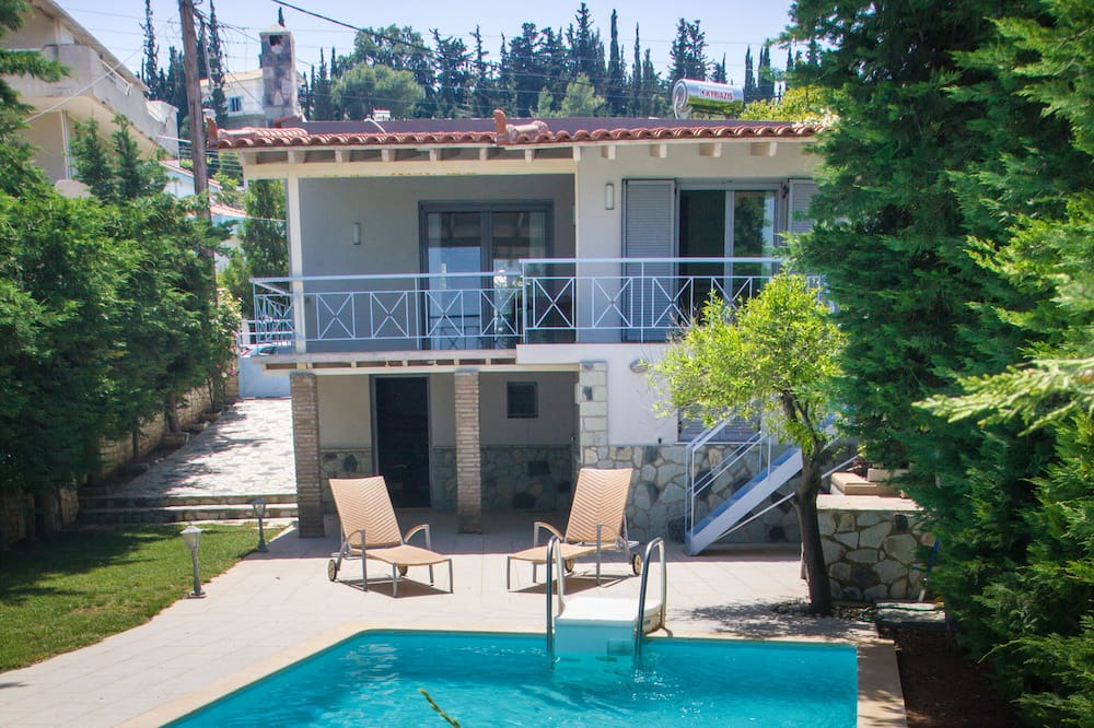 Photo of Outdoor in Melissi