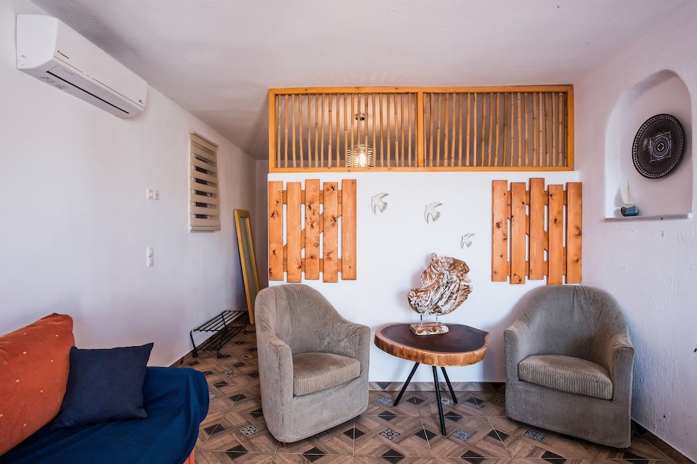 Photo of Livingroom in Ano Mera
