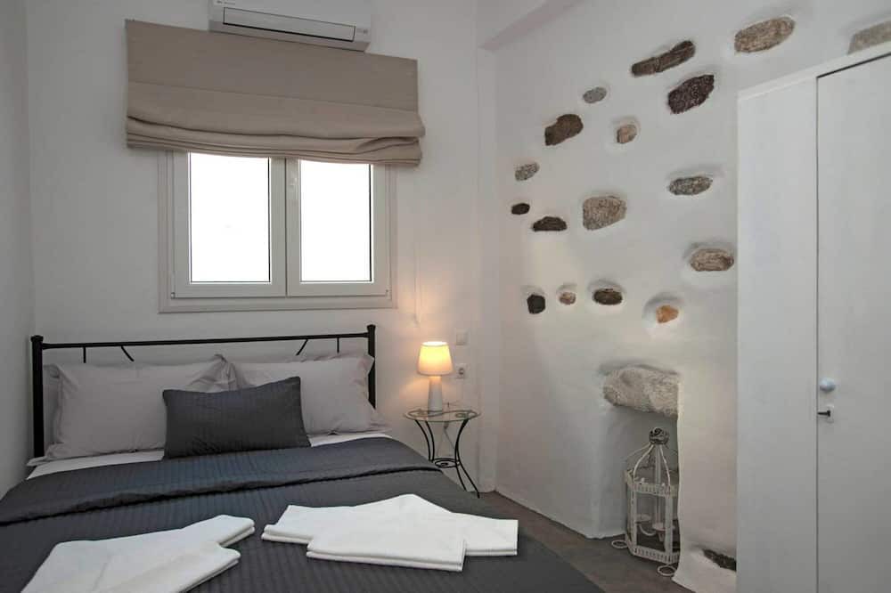 Photo of Bedroom in Parikia