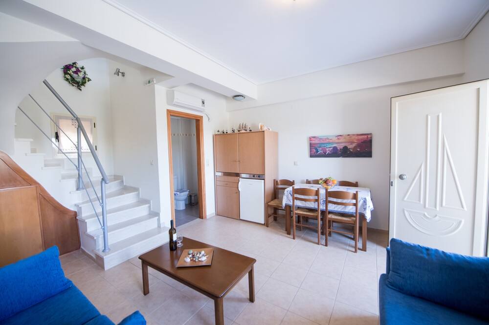 Photo of Livingroom in Stoupa