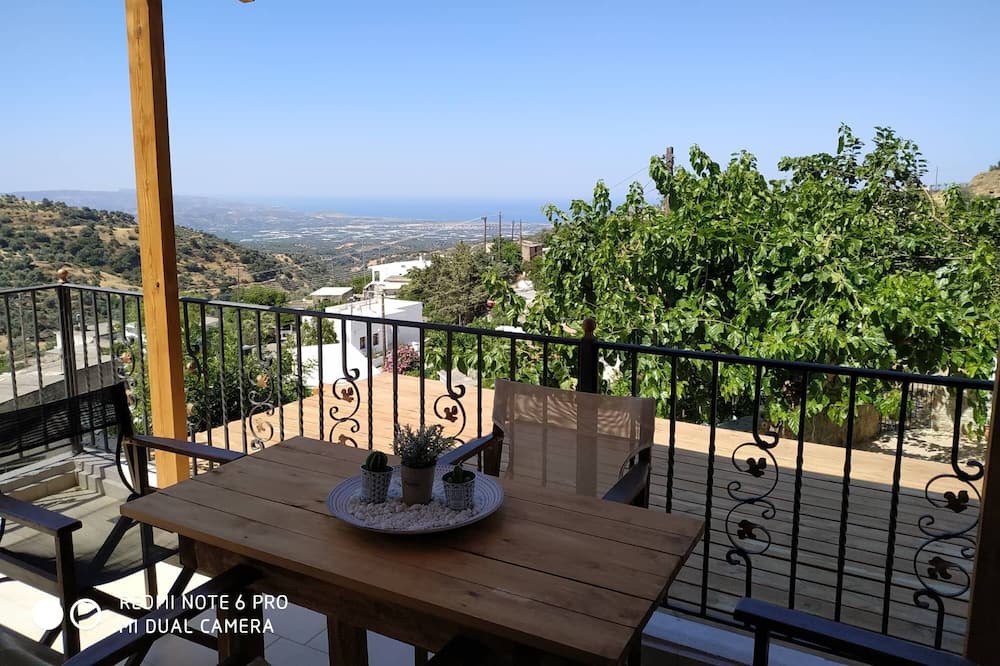 Photo of Patio Balcony in Grigoria