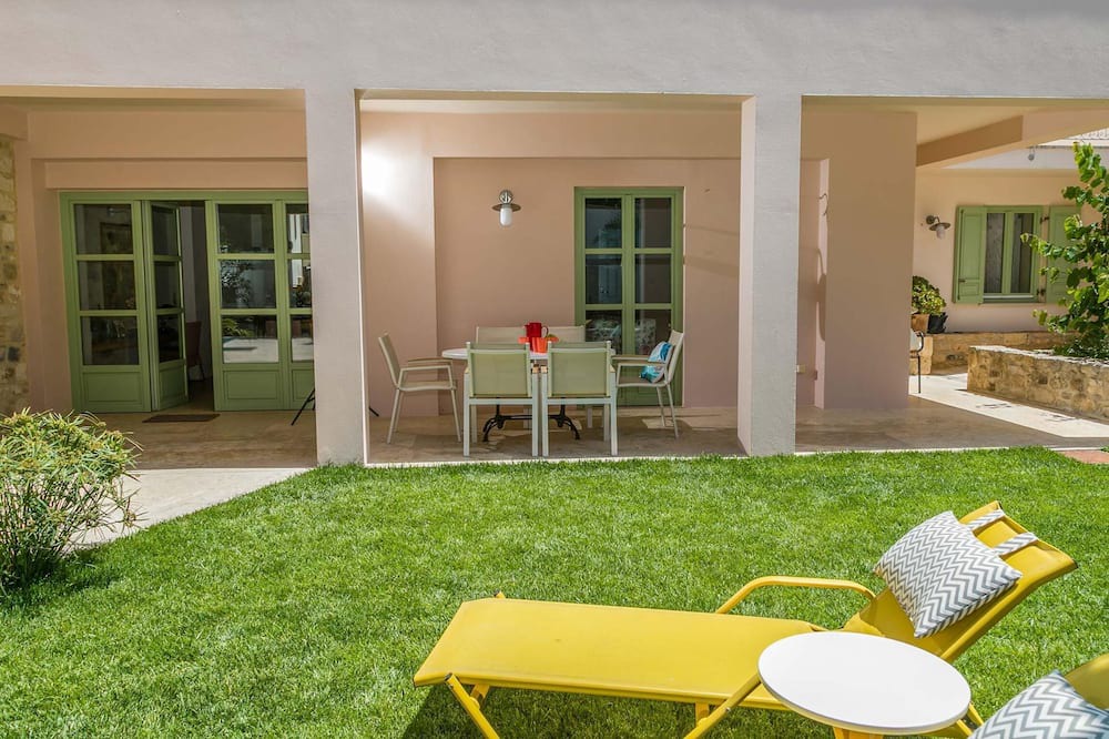 Photo of Patio Balcony in Armenoi