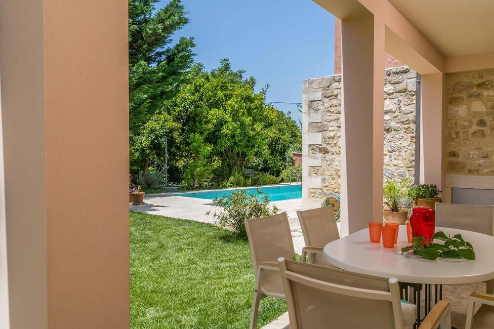 Photo of Patio Balcony in Armenoi