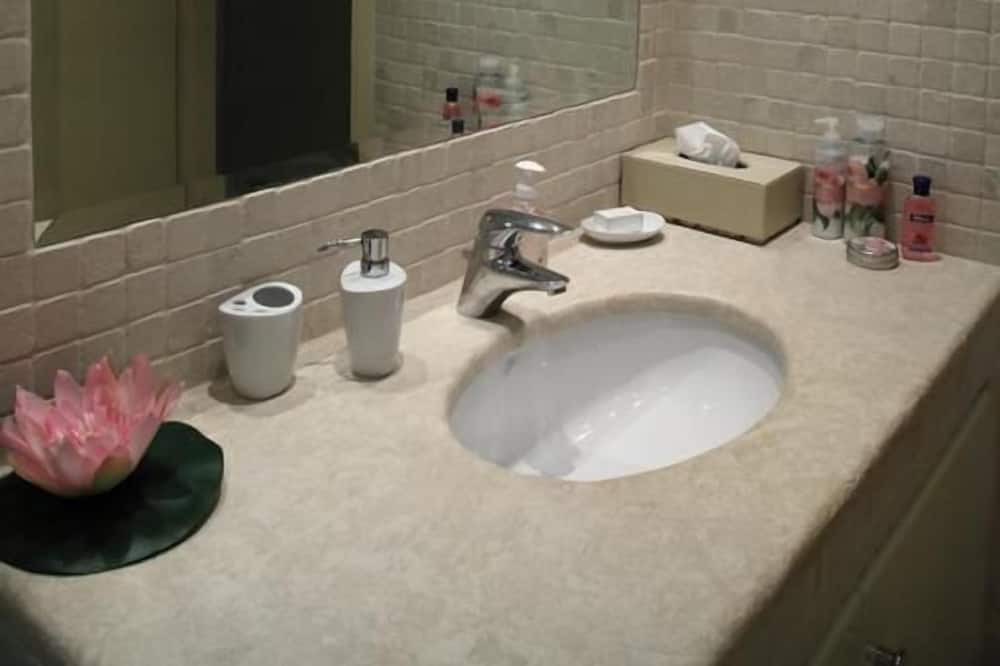 Photo of Bathroom in Chalcis
