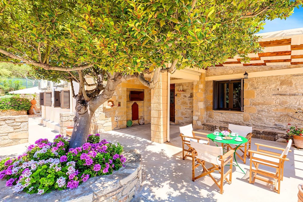 Photo of Patio Balcony in Pervolakia