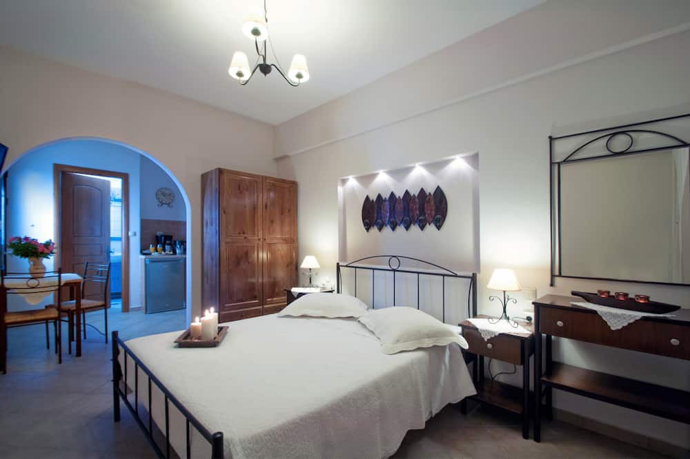 Photo of Bedroom in Avlemonas