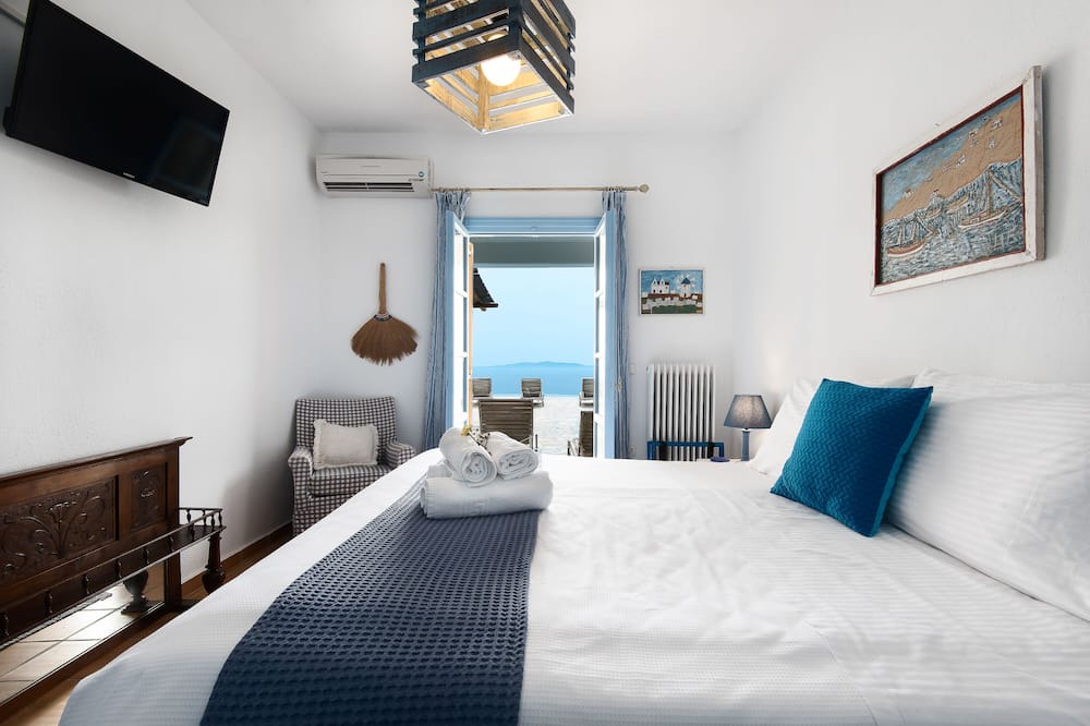 Photo of Bedroom in Houlakia