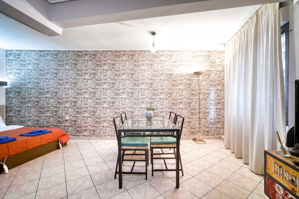 Photo of Bedroom in Ampelokipoi