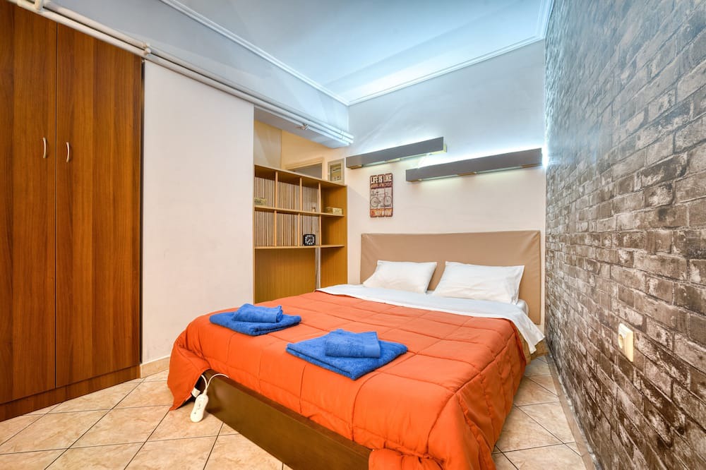 Photo of Bedroom in Ampelokipoi