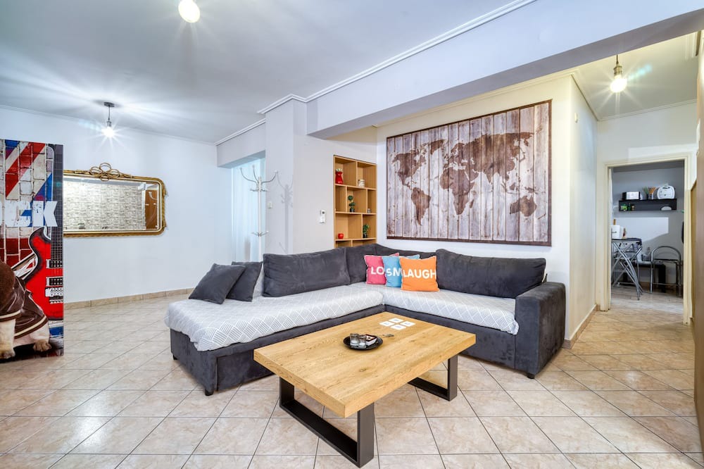 Photo of Livingroom in Ampelokipoi