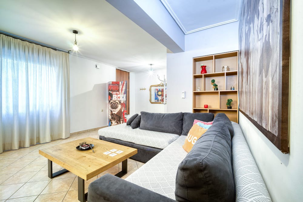 Photo of Livingroom in Ampelokipoi