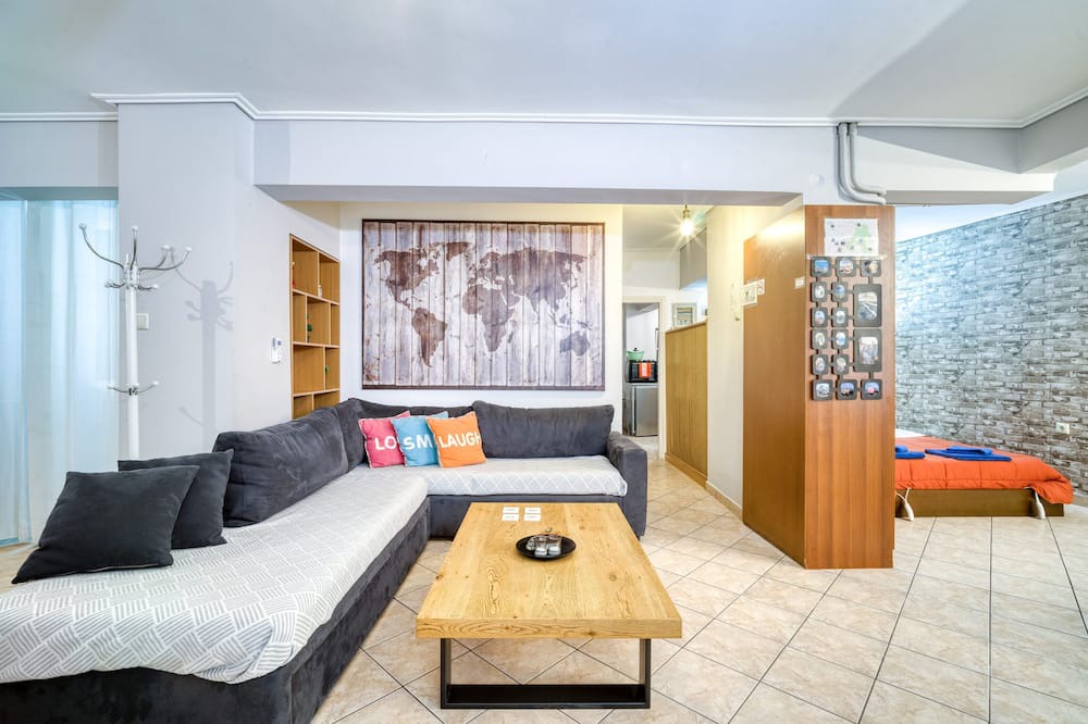 Photo of Livingroom in Ampelokipoi