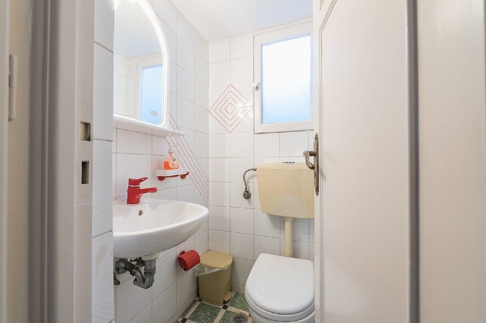 Photo of Bathroom in Athens City Centre